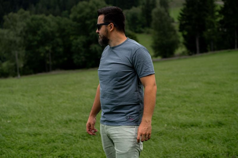 Herren T-Shirt aus Baumwolle Tee Base M