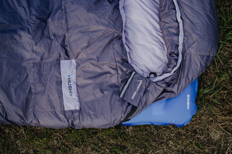 Drei Jahreszeiten-Damen-Daunenschlafsack. Dinis Ladies
