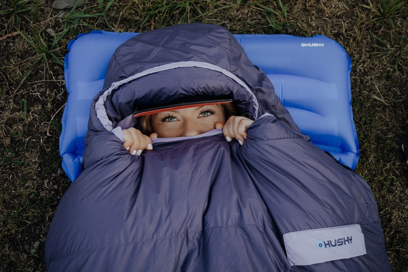 Drei Jahreszeiten-Damen-Daunenschlafsack. Dinis Ladies