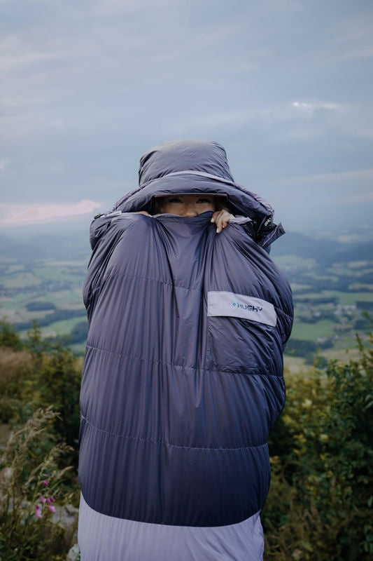 Drei Jahreszeiten-Damen-Daunenschlafsack. Dinis Ladies