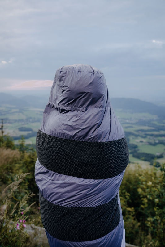 Drei Jahreszeiten-Damen-Daunenschlafsack. Dinis Ladies